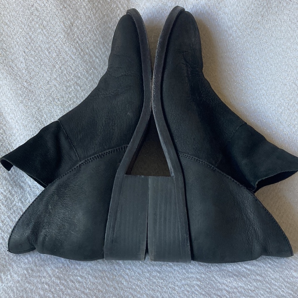 Eileen Fisher Black Suede Leather Ankle Boots Slip On Size 8.5 - Picture 5 of 9